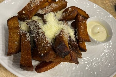 Гренки чесночные ржаные с сыром пармезан