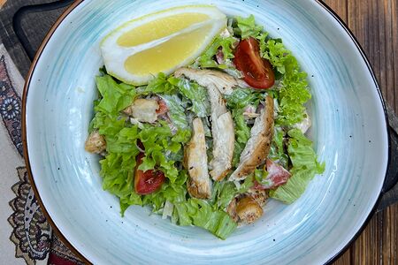 Цезарь с курицей