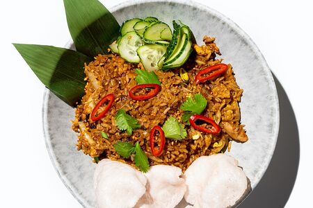 Наси горенг с цыплёнком