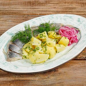 Сельдь с отварным картофелем