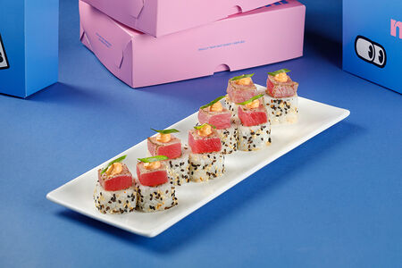 Тунец спайси с креветкой темпура