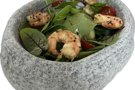 Д Салат "С авокадо и креветками"