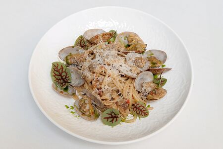 Паста с вонголе в белом вине