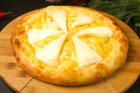 Хачапури по-царски