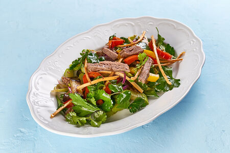 Гриль-салат из ягненка