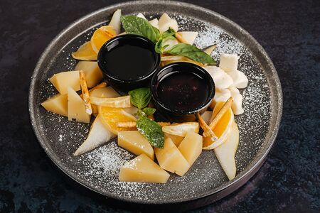 Тарелка фермерских сыров