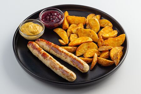 Куриные колбаски с гарниром