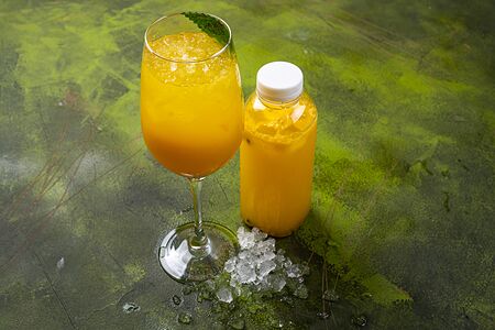 Лимонад Манго-маракуйя