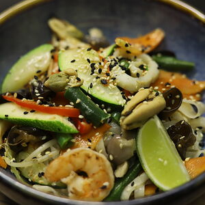 Wok с морепродуктами