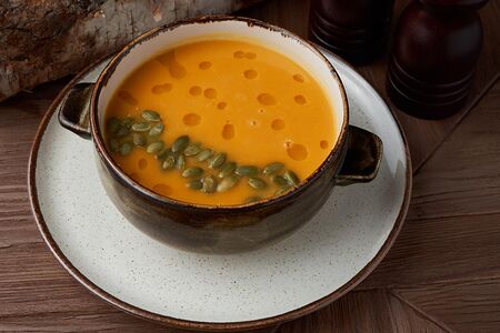 Крем-суп из тыквы на курином бульоне