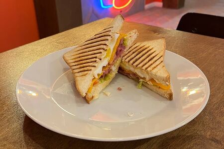 Сандвич с беконом