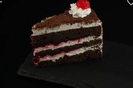 Пирожное-торт Черный лес
