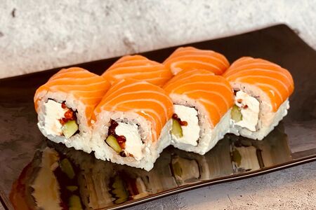 Ролл Филадельфия икра