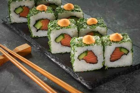 Ролл Лосось спайси острый