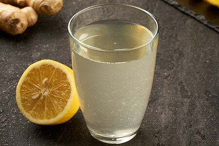 Напиток из имбиря и лимона