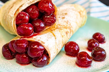 Блинчик Вишенка