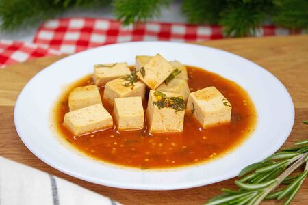 Тофу в пряном соусе