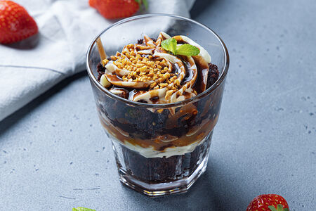 Трайфл Сникерс