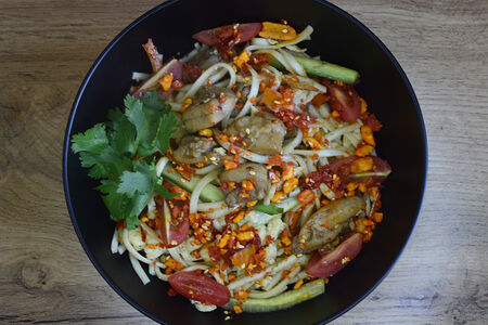 Пад-тай с курицей на рисе