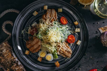 Цезарь с курицей