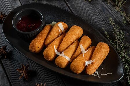 Жареный сулугуни в панировке