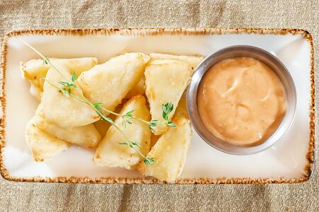 Жареный сыр сулугуни