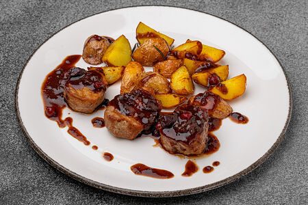 Свинина с овощами