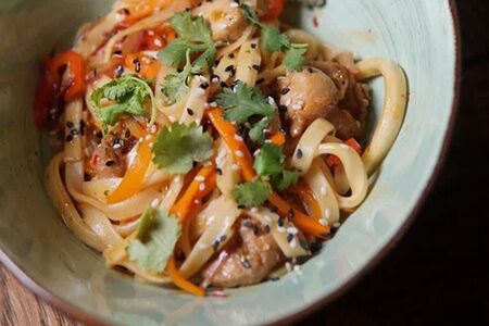 Вок с курицей