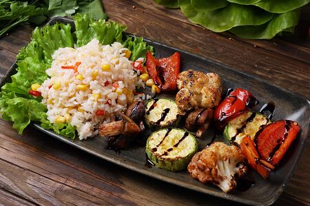 Сет №8 Овощи на мангале с отварным рисом