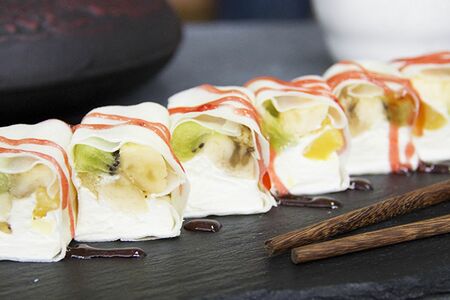 Сладкий ролл с киви