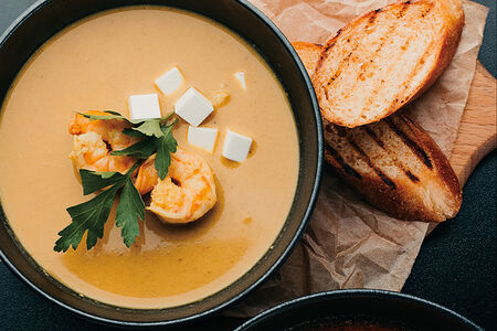 Суп кокосовый карри с тофу и креветками