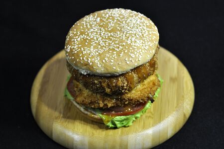 Бургер Чик энд Чизз