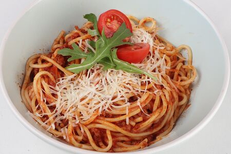 Паста с соусом болоньезе