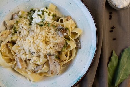 Паста с белыми грибами