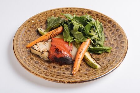 Теплый салат из овощей на углях