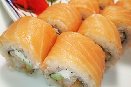 Ролл Сяке кадо