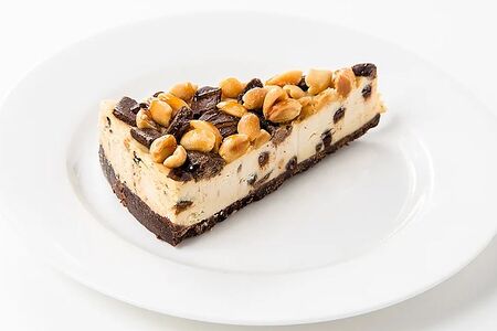 Карамельно-арахисовый десерт