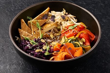 Вегетарианский боул с тофу