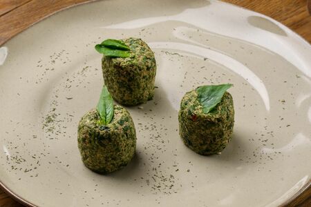 Пхали из шпината