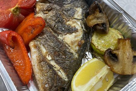 Дорадо с овощами