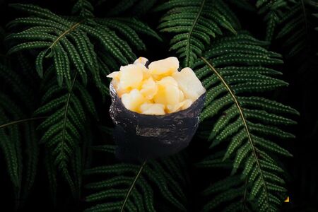 Гункан с креветкой