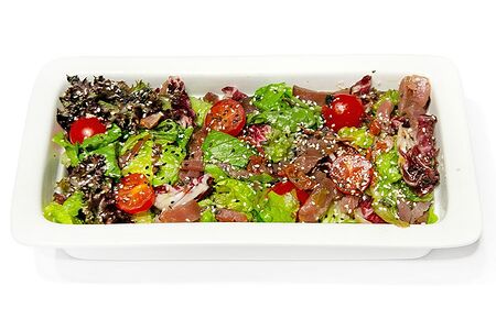 Салат с тунцом