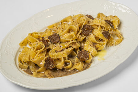 Феттуччине, трюфель, пекорино