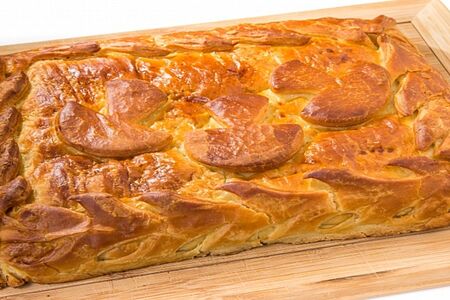 Пирог с картофелем, сыром и грибами