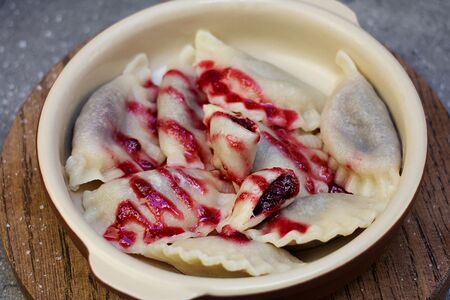 Вареники с вишней