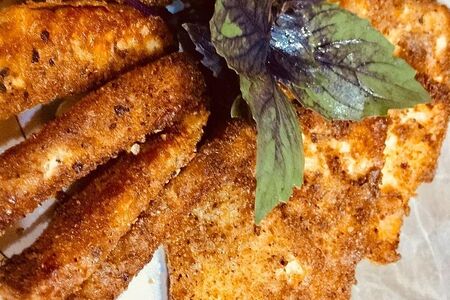 Сыр Джил, жаренный во фритюре