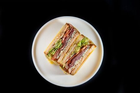 Сэндвич с беконом