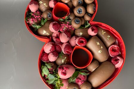 С 8 марта ассорти