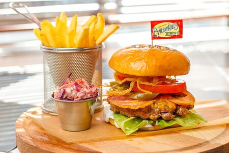 Бекон и халапеньо