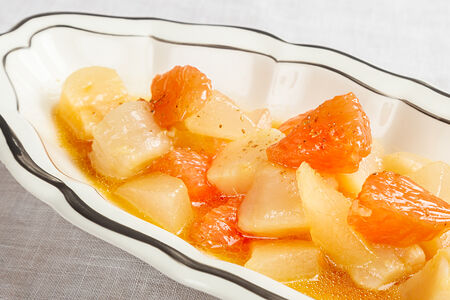 Гребешок с помело и дыней